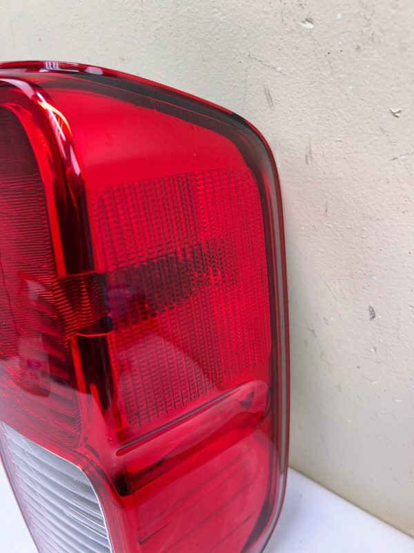 🎈2014 2015 2016 2017 2018 2019 2020 2021 NISSAN FRONTIER RIGHT OEM TAIL LIGHT - Image 5