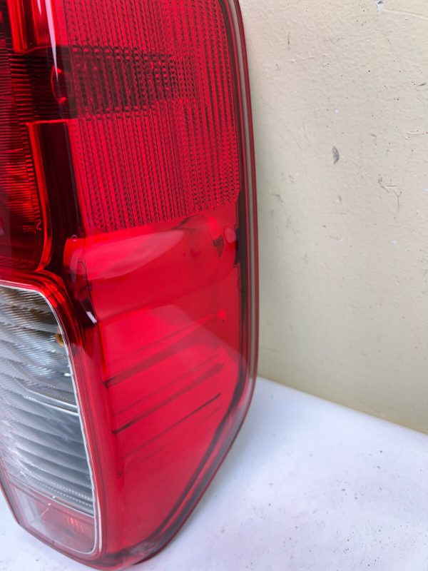 🎈2014 2015 2016 2017 2018 2019 2020 2021 NISSAN FRONTIER RIGHT OEM TAIL LIGHT - Image 7