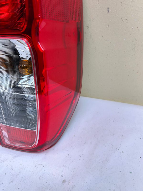 🎈2014 2015 2016 2017 2018 2019 2020 2021 NISSAN FRONTIER RIGHT OEM TAIL LIGHT - Image 9
