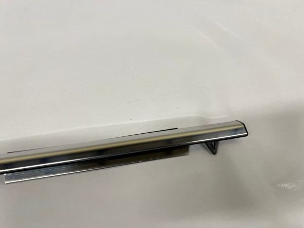 75720-0e100 2020-2022 2023 toyota highlander front left door belt molding oem - Image 2