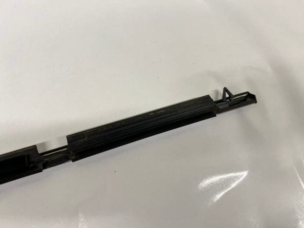 75720-0e100 2020-2022 2023 toyota highlander front left door belt molding oem - Image 12