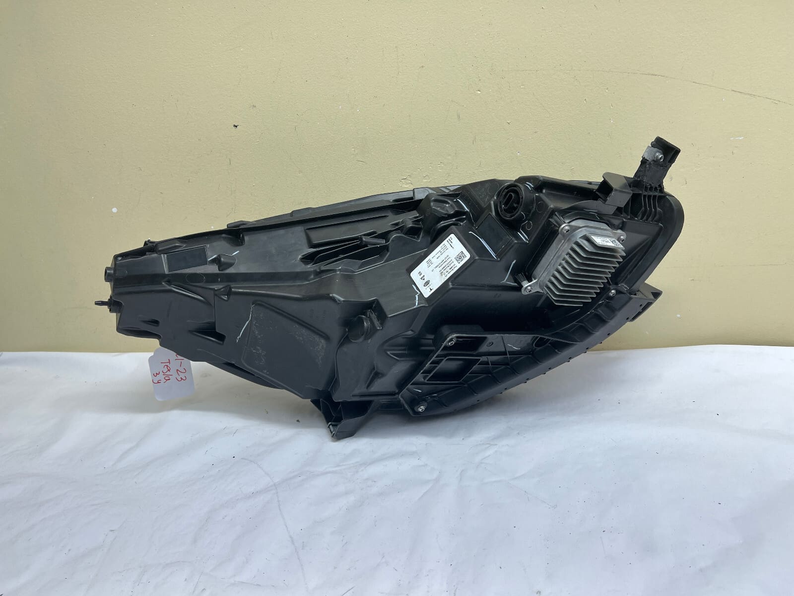 2021 2022 2023 TESLA 3 Y LED PROJECTOR MATRIX LEFT OEM HEADLIGHT 1514952-00-C - Image 16
