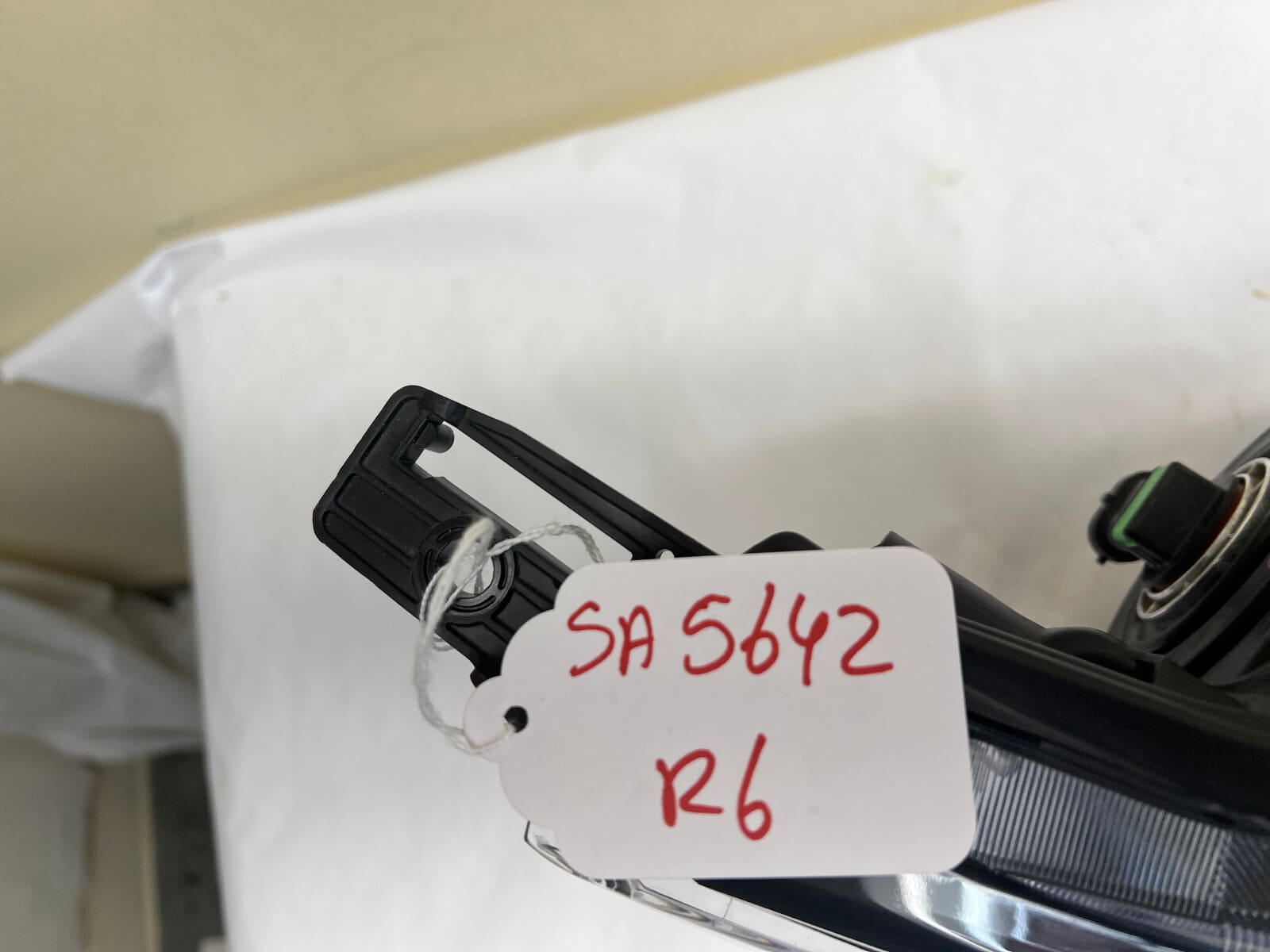 2020 2021 2022 NISSAN ROGUE SPORT HALOGEN LED FRONT RIGHT OEM HEADLIGHT - Image 12