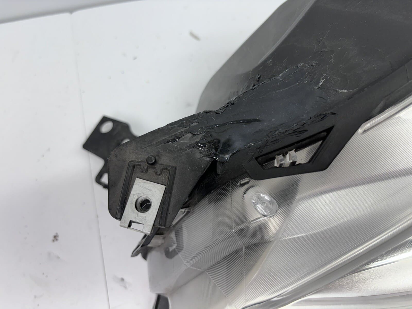 2013 2014 2015 2016 ford escape halogen front left oem headlight - Image 17