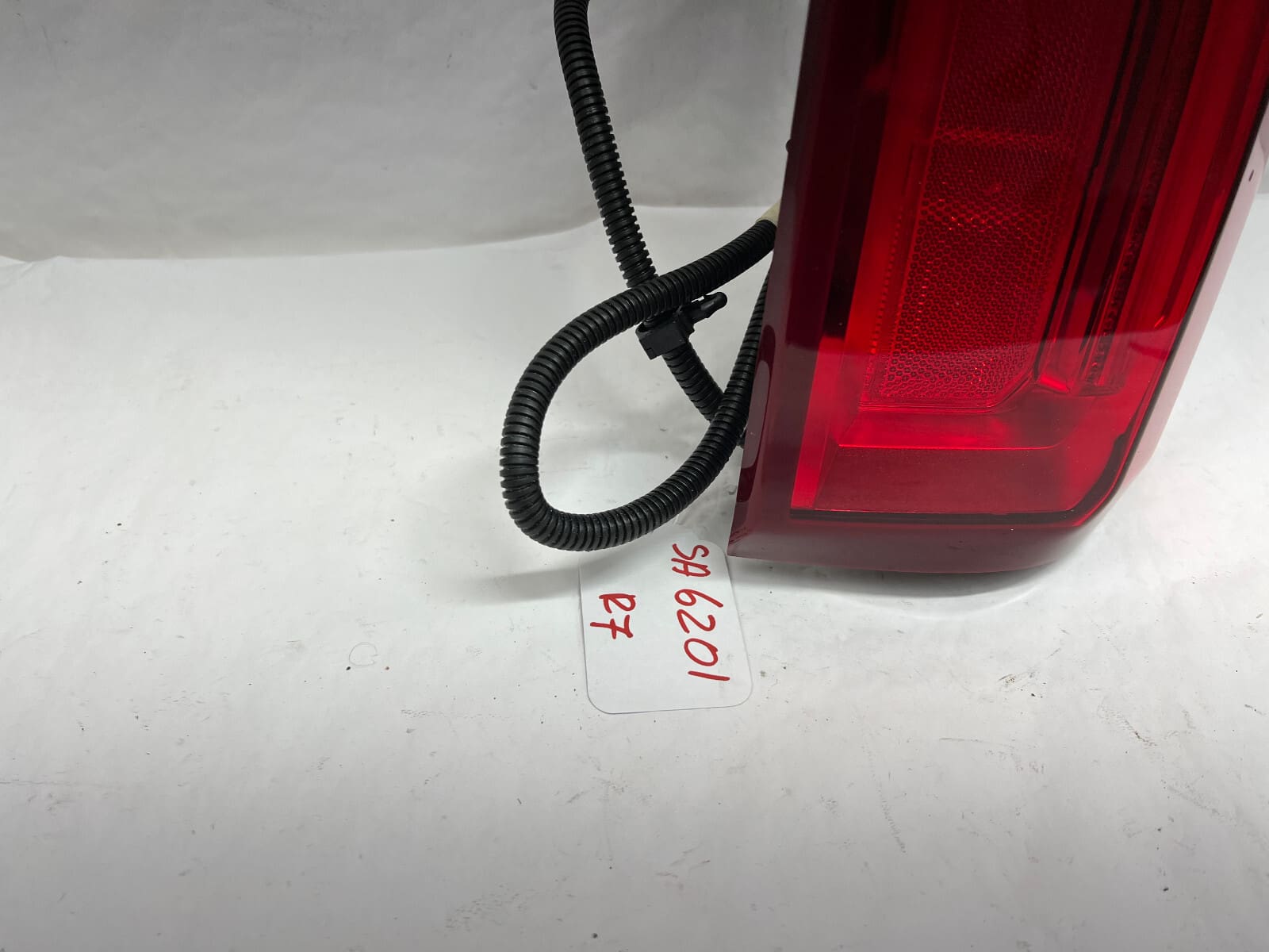 2019-2022 2023 2024 chevy silverado 1500 led rear right oem tail light 85115894 - Image 12