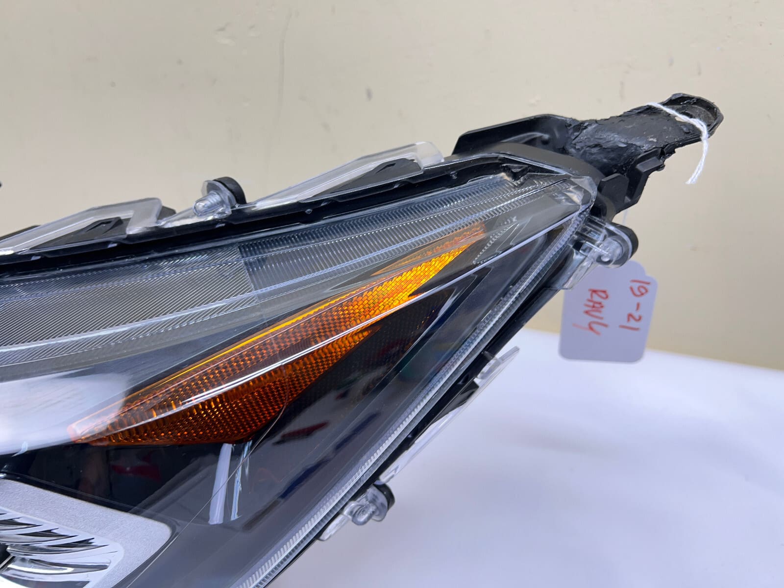 2019 2020 2021 TOYOTA RAV4 LED FRONT LEFT OEM HEADLIGHT - Image 3