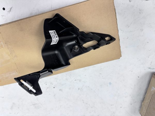 92243318 2010 2011 2012 2013 2014 2015 CHEVY CAMARO FRONT BUMPER OEM BRACKET - Image 7