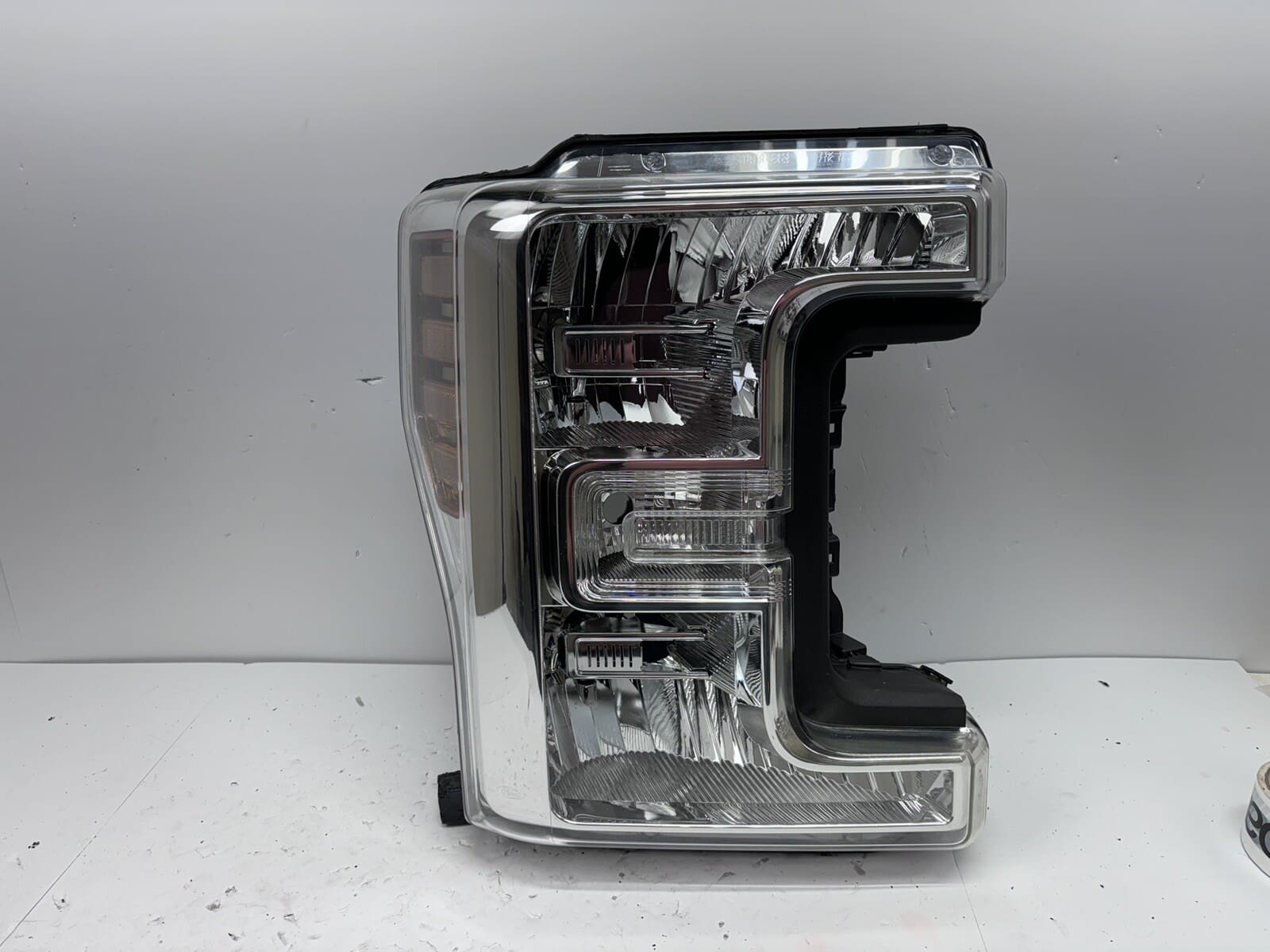 2017 2018 2019 ford super duty f250 f350 f450 f550 halogen right oem headlight