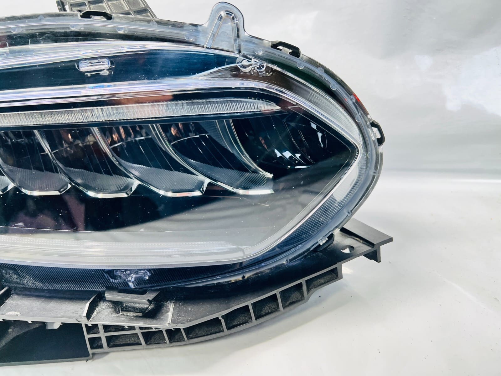 2018 2019 2020 2021 2022 HONDA ACCORD HYBRID TOURING FULL LED RH OEM HEADLIGHT - Image 2