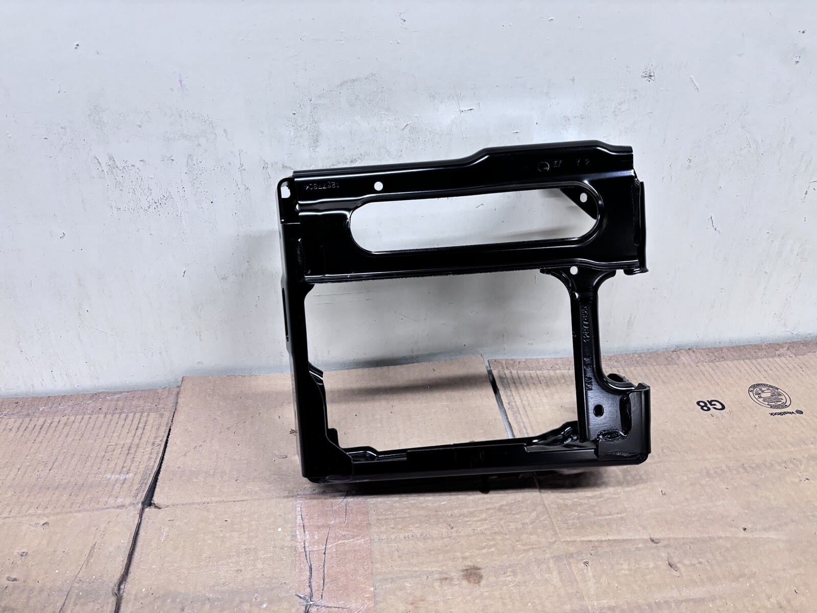 OEM 51117399916 2018-2024 BMW X4 X3 FRONT BUMPER RIGHT CRASH REINFORCEMENT