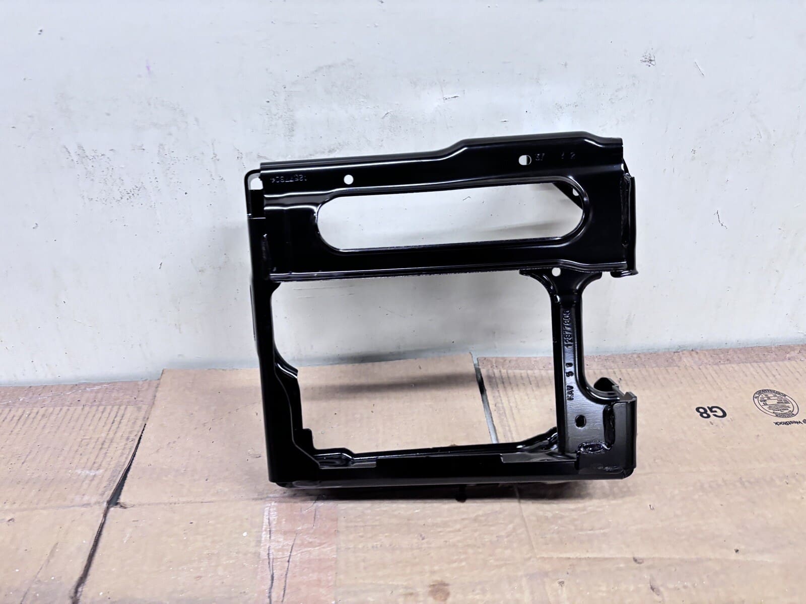 OEM 51117399916 2018-2024 BMW X4 X3 FRONT BUMPER RIGHT CRASH REINFORCEMENT - Image 2