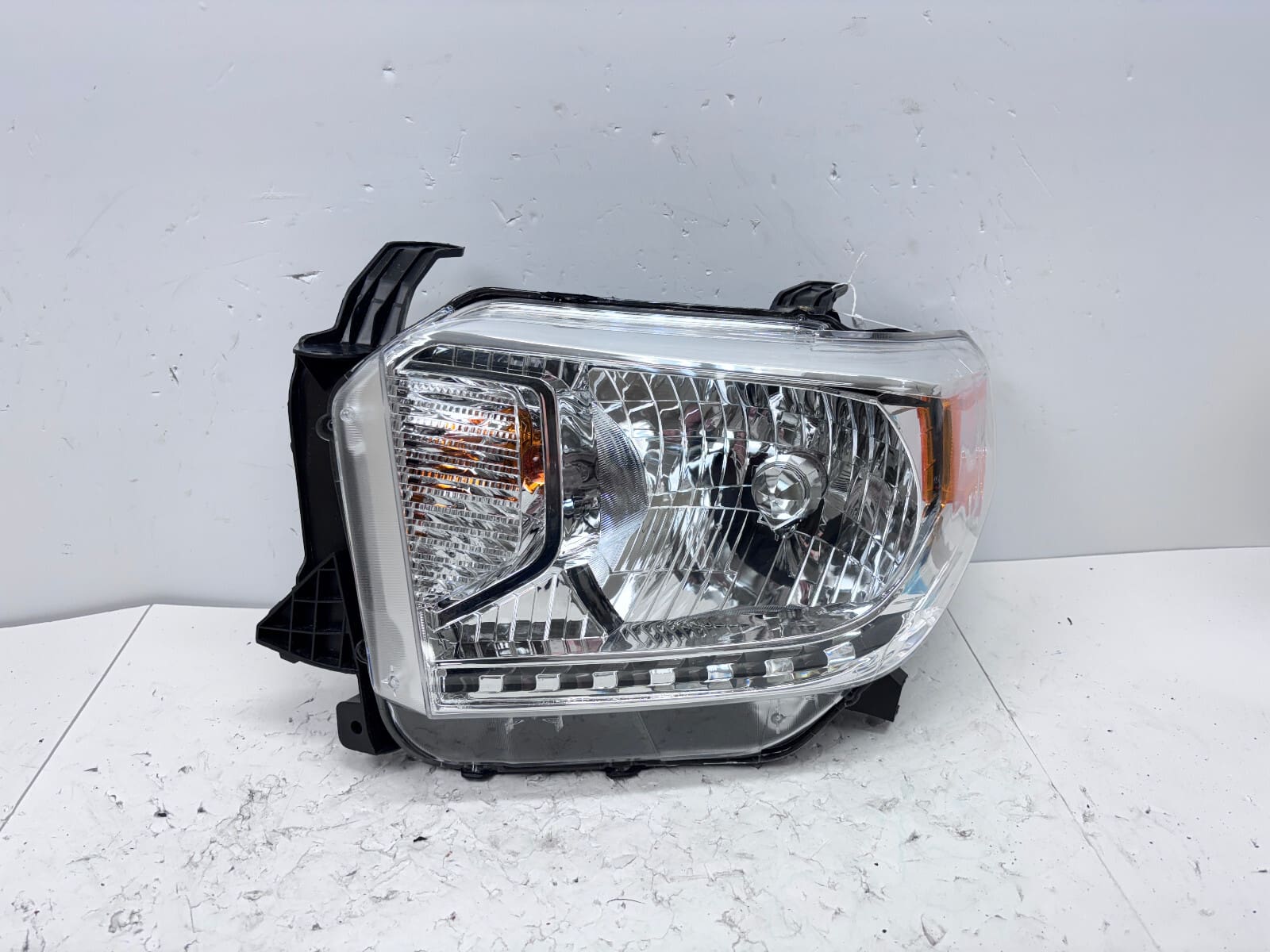 for 2014 2015 2016 2017 toyota tundra halogen left capa headlight