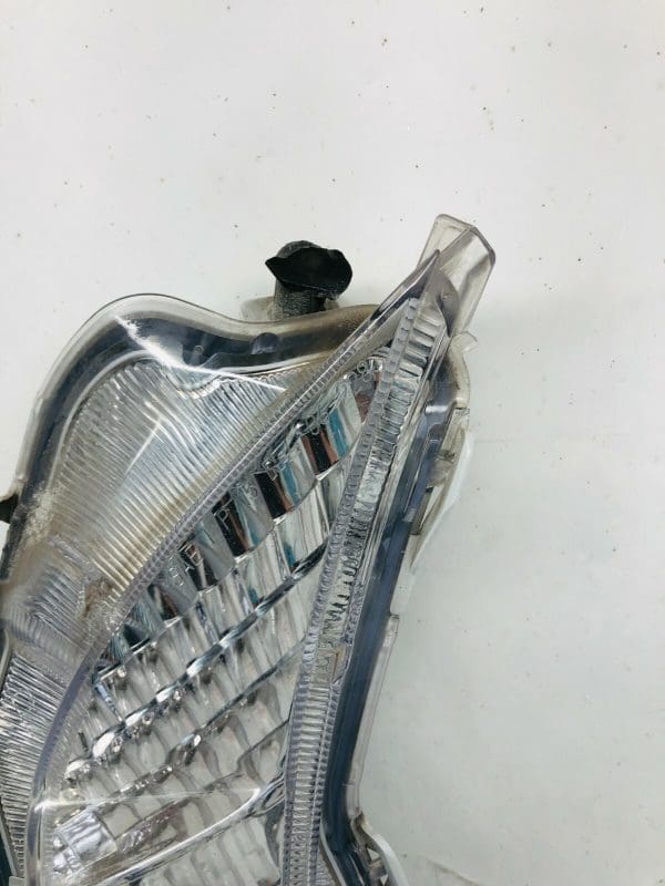 2015 2016 2017 TOYOTA CAMRY HALOGEN FRONT RIGHT OEM FOG LIGHT TURN SIGNAL - Image 3