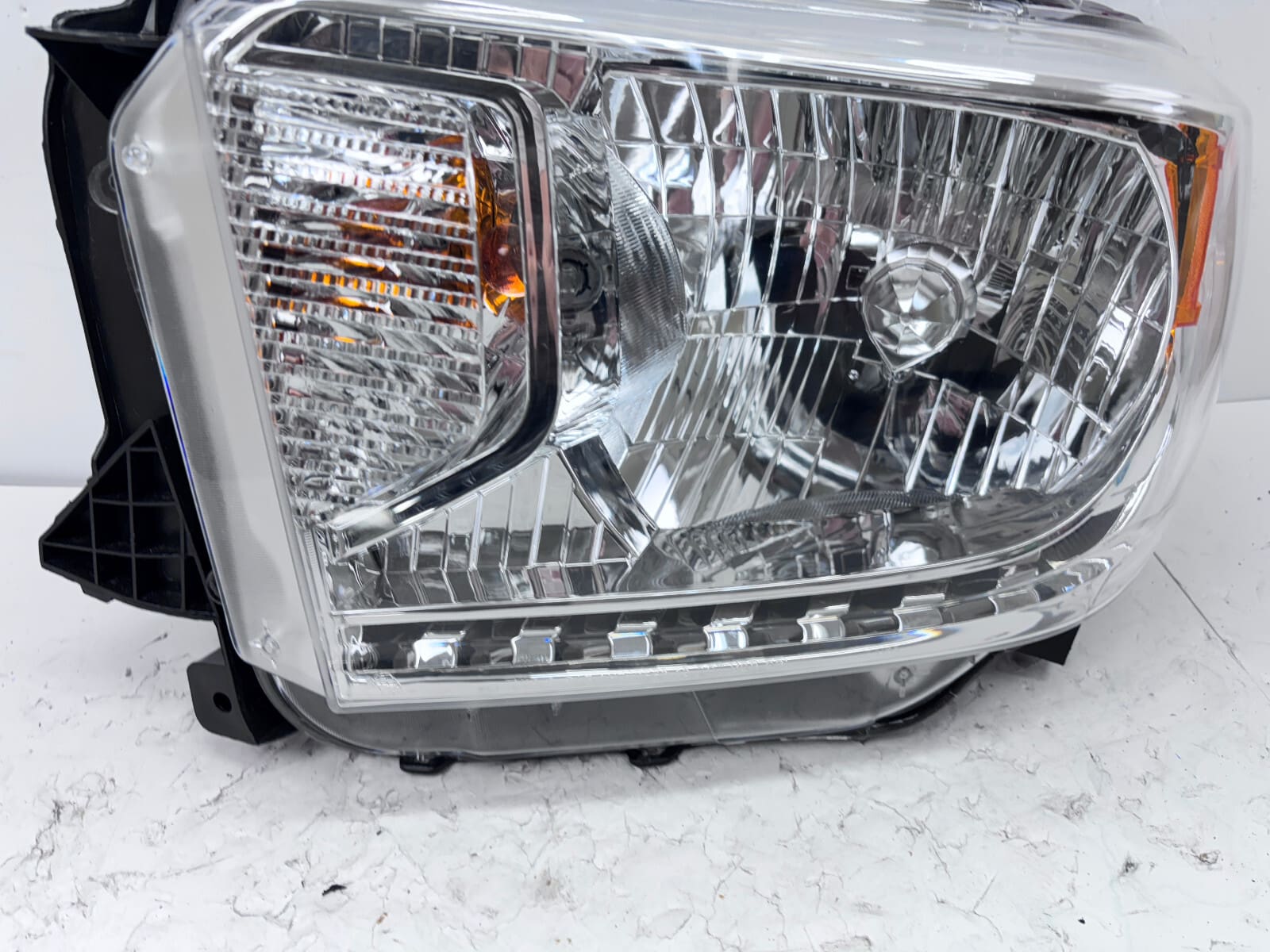 for 2014 2015 2016 2017 toyota tundra halogen left capa headlight - Image 11
