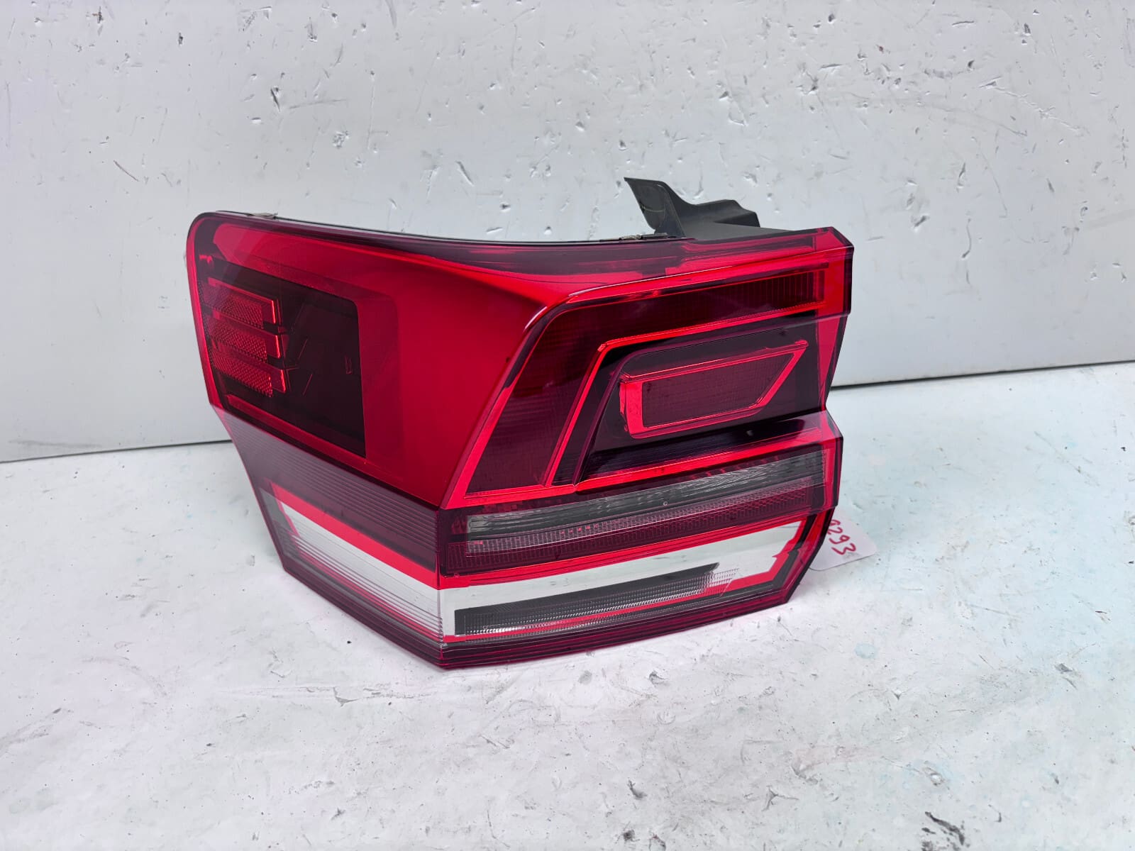 NICE 3CN945095B 2018 2019 2020 VW ATLAS LED REAR LEFT OEM TAIL LIGHT