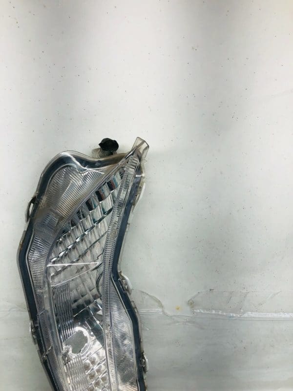 2015 2016 2017 TOYOTA CAMRY HALOGEN FRONT RIGHT OEM FOG LIGHT TURN SIGNAL - Image 7