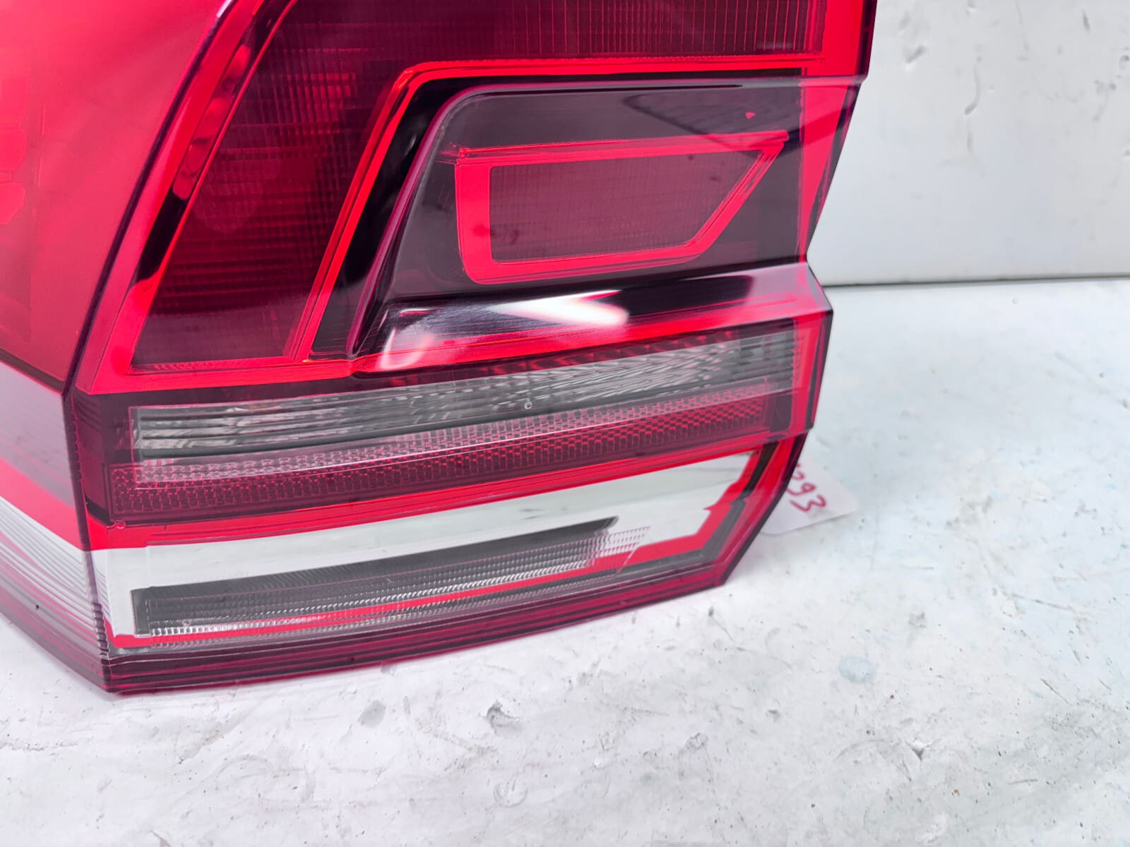 NICE 3CN945095B 2018 2019 2020 VW ATLAS LED REAR LEFT OEM TAIL LIGHT - Image 10