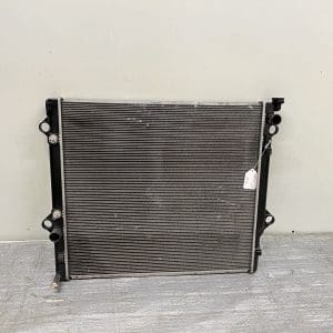 Cooling Radiator 2007-2010 2011 2012 2013 2014 Toyota FJ Cruiser OEM genuine