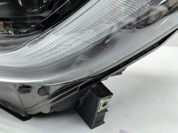 2018 2019 2020 2021 toyota tundra led black bezel front left oem headlight - Image 7