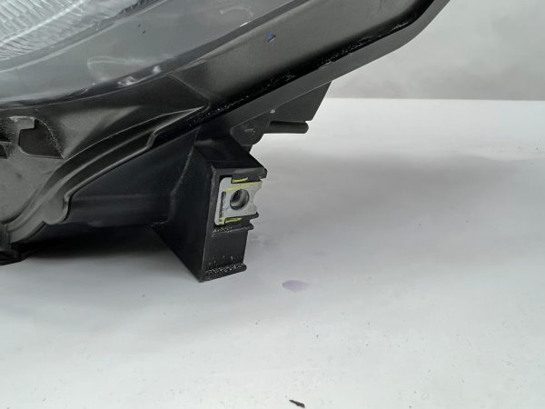 2018 2019 2020 2021 toyota tundra led black bezel front left oem headlight - Image 8