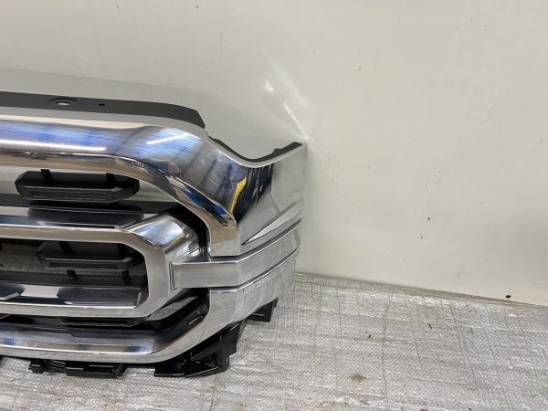 2021 2022 2023 FORD F150 CHROME FRONT OEM GRILLE GENUINE ML348200CFSMAS damaged - Image 2
