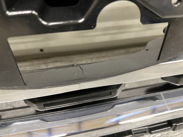 2021 2022 2023 FORD F150 CHROME FRONT OEM GRILLE GENUINE ML348200CFSMAS damaged - Image 8