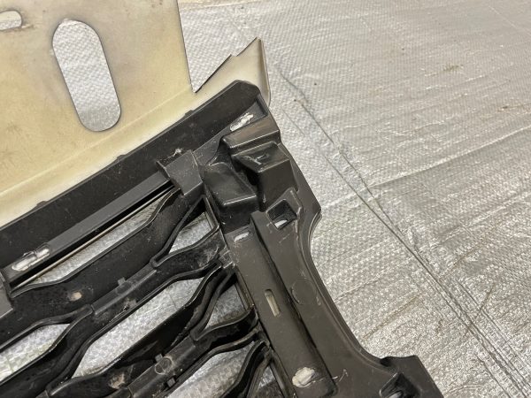 2018 2019 2020 2021 Land Rover Range Rover Vogue L405 Front Oem Grille - Image 17