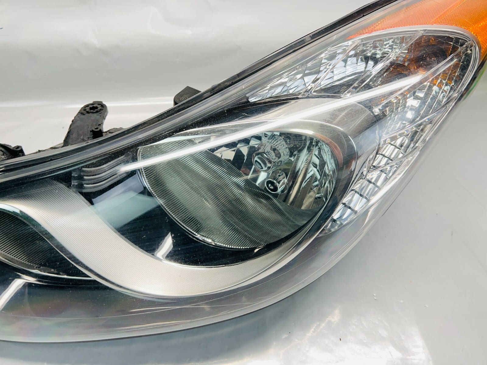 921013X 2011 2012 2013 HYUNDAI ELANTRA FRONT LEFT OEM HEADLIGHT HALOGEN - Image 5
