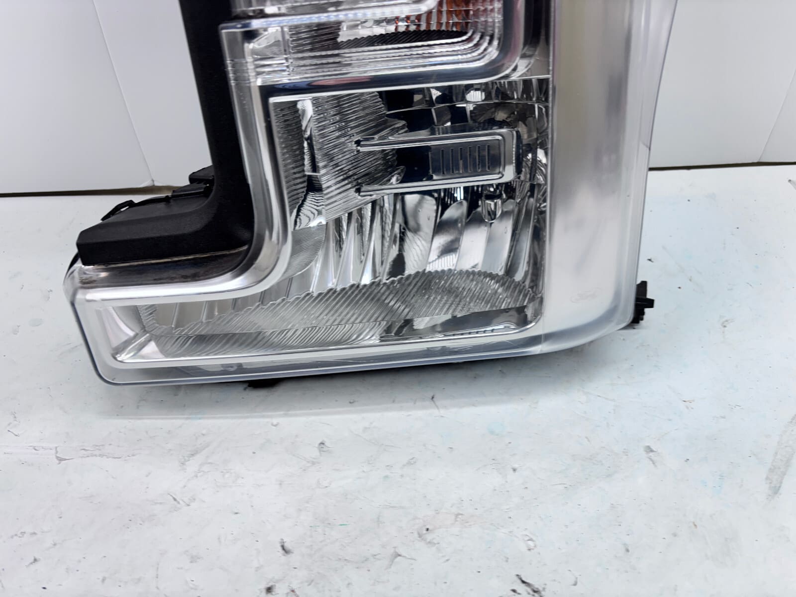 2017 2018 2019 FORD F250 F350 F450 F550 HALOGEN FRONT LEFT OEM HEADLIGHT - Image 10