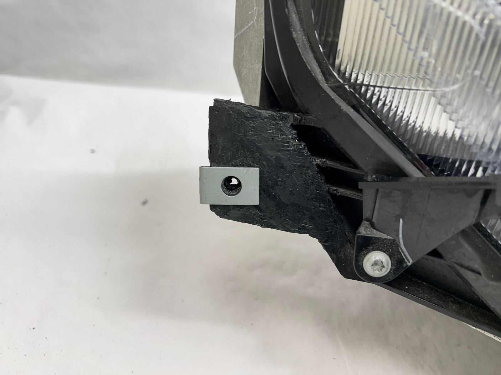 2017 2018 2019 2020 chrysler pacifica halogen led front right oem headlight - Image 10