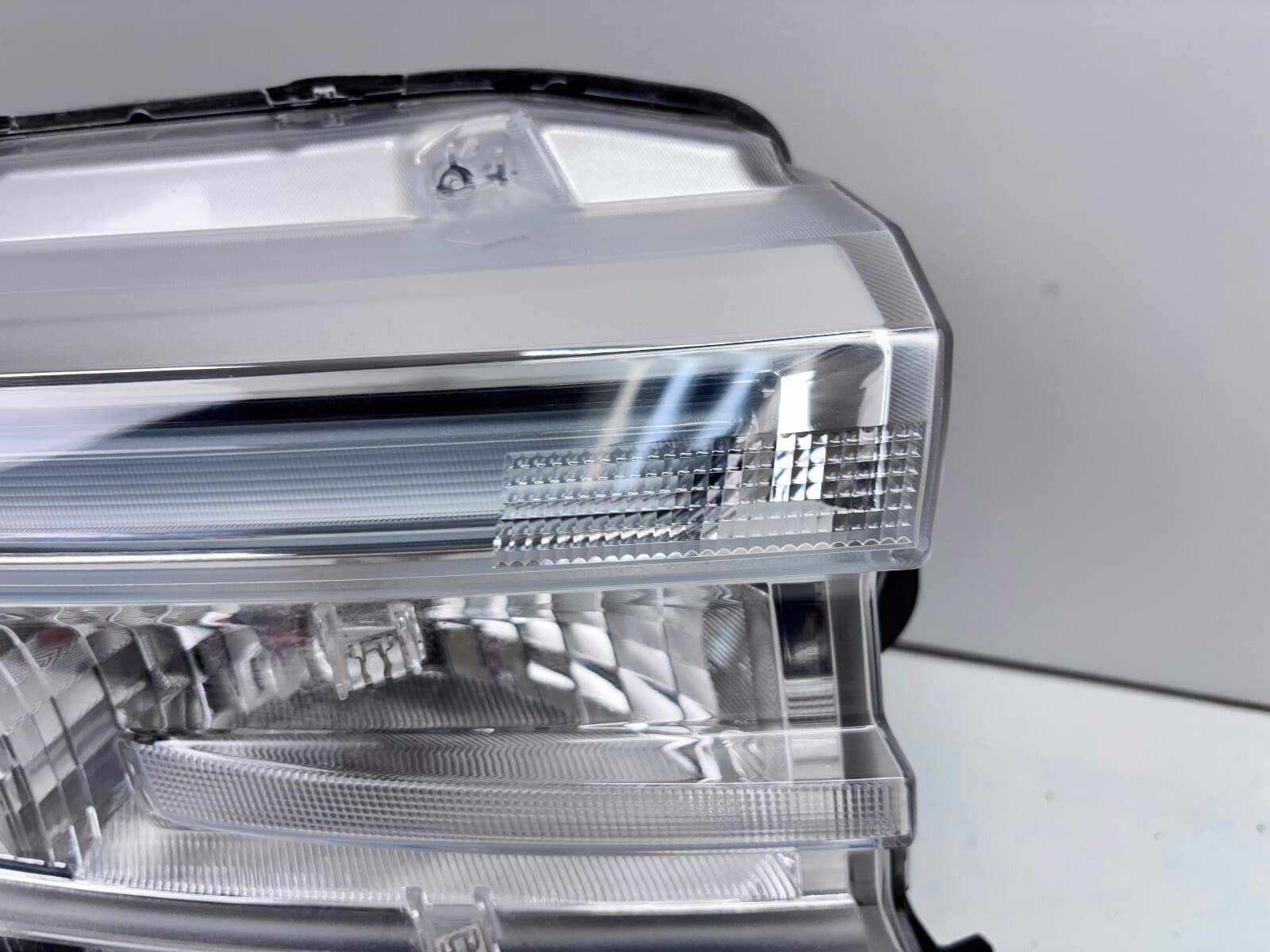 NZ6B13E014BH 2022 2023 2024 FORD MAVERICK LED FRONT RIGHT OEM HEADLIGHT - Image 6