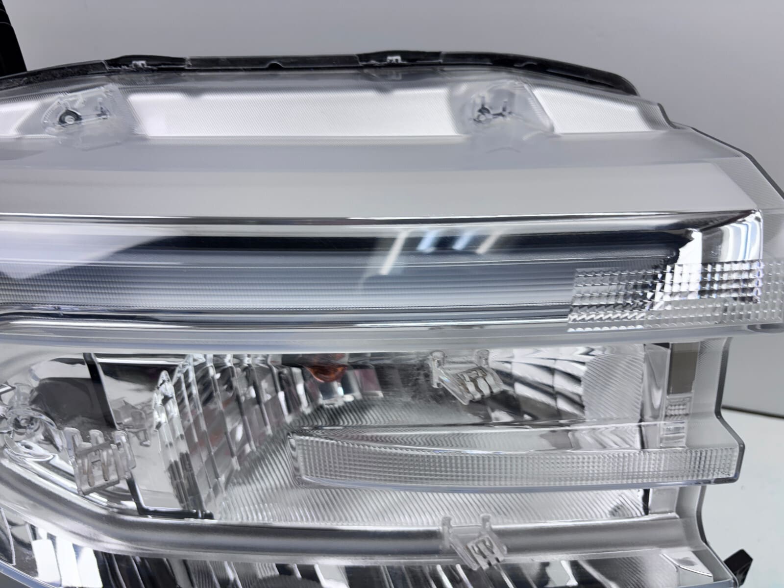 NZ6B13E014BH 2022 2023 2024 FORD MAVERICK LED FRONT RIGHT OEM HEADLIGHT - Image 7
