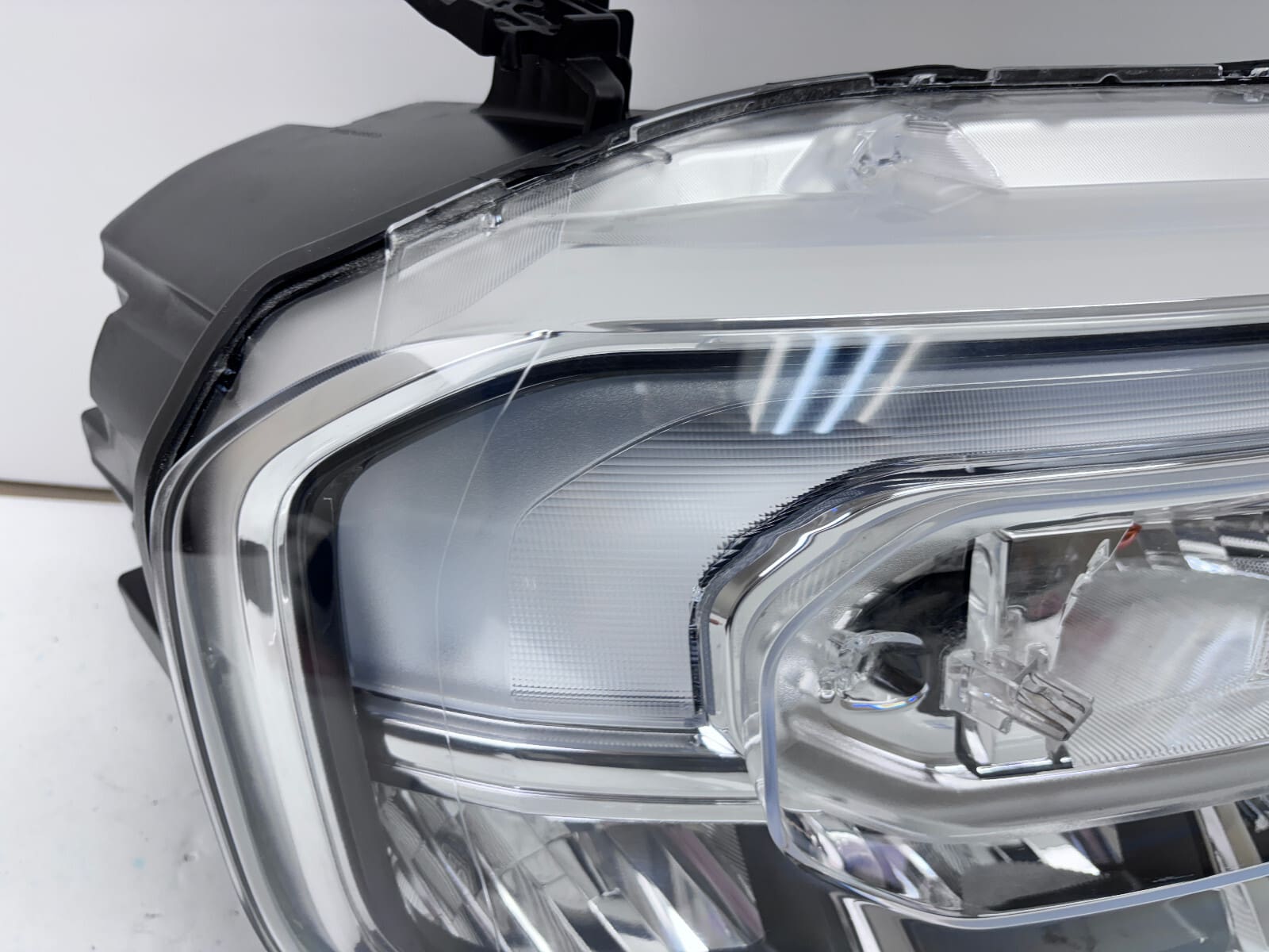 NZ6B13E014BH 2022 2023 2024 FORD MAVERICK LED FRONT RIGHT OEM HEADLIGHT - Image 9
