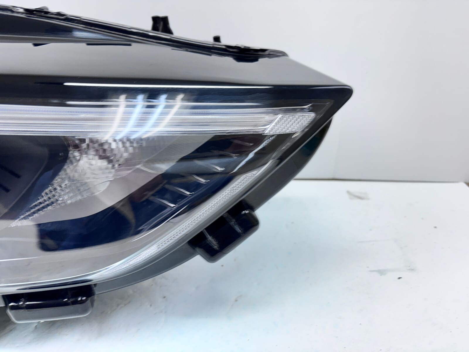2019 2020 2021 2022 2023 2024 FORD EDGE LED FRONT RIGHT OEM HEADLIGHT - Image 4