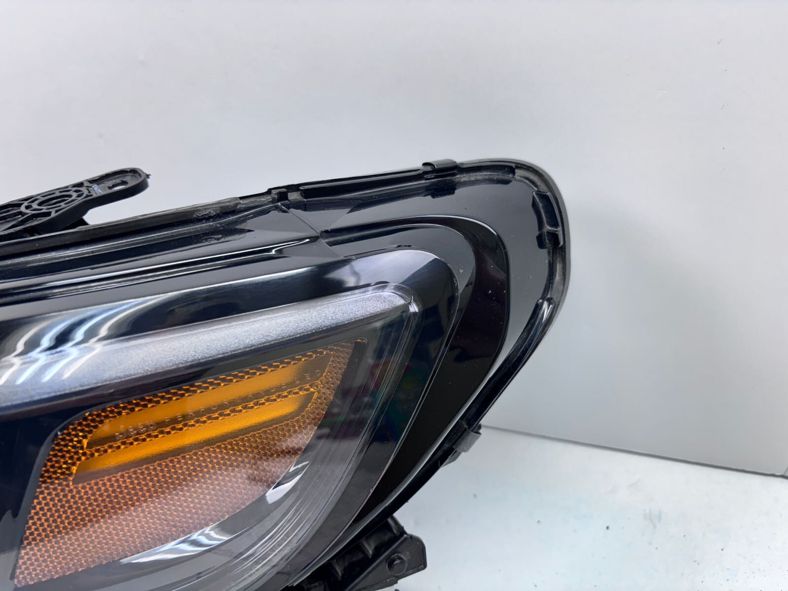 68275945AH 2019 2020 2021 2022 2023 JEEP CHEROKEE LED FRONT LEFT OEM HEADLIGHT - Image 5