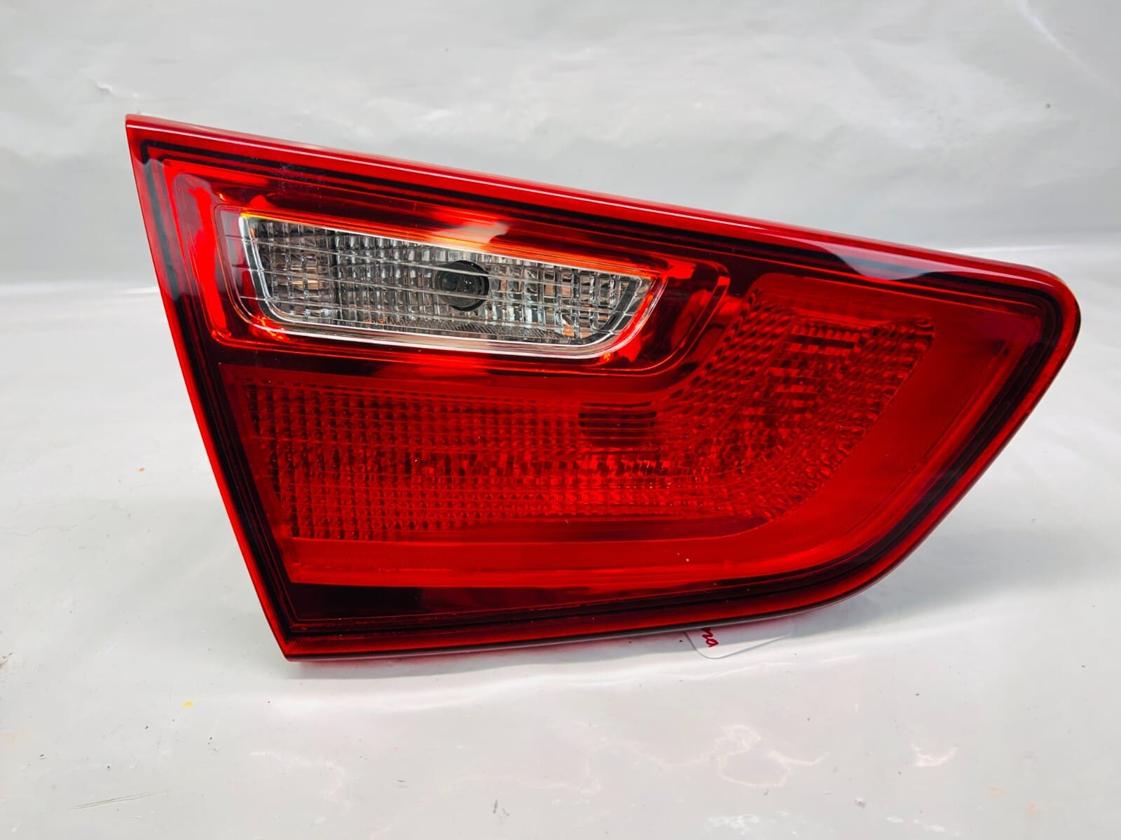 92403-2T5 2014 2015 KIA OPTIMA REAR LEFT INNER OEM TAIL LIGHT - Image 2