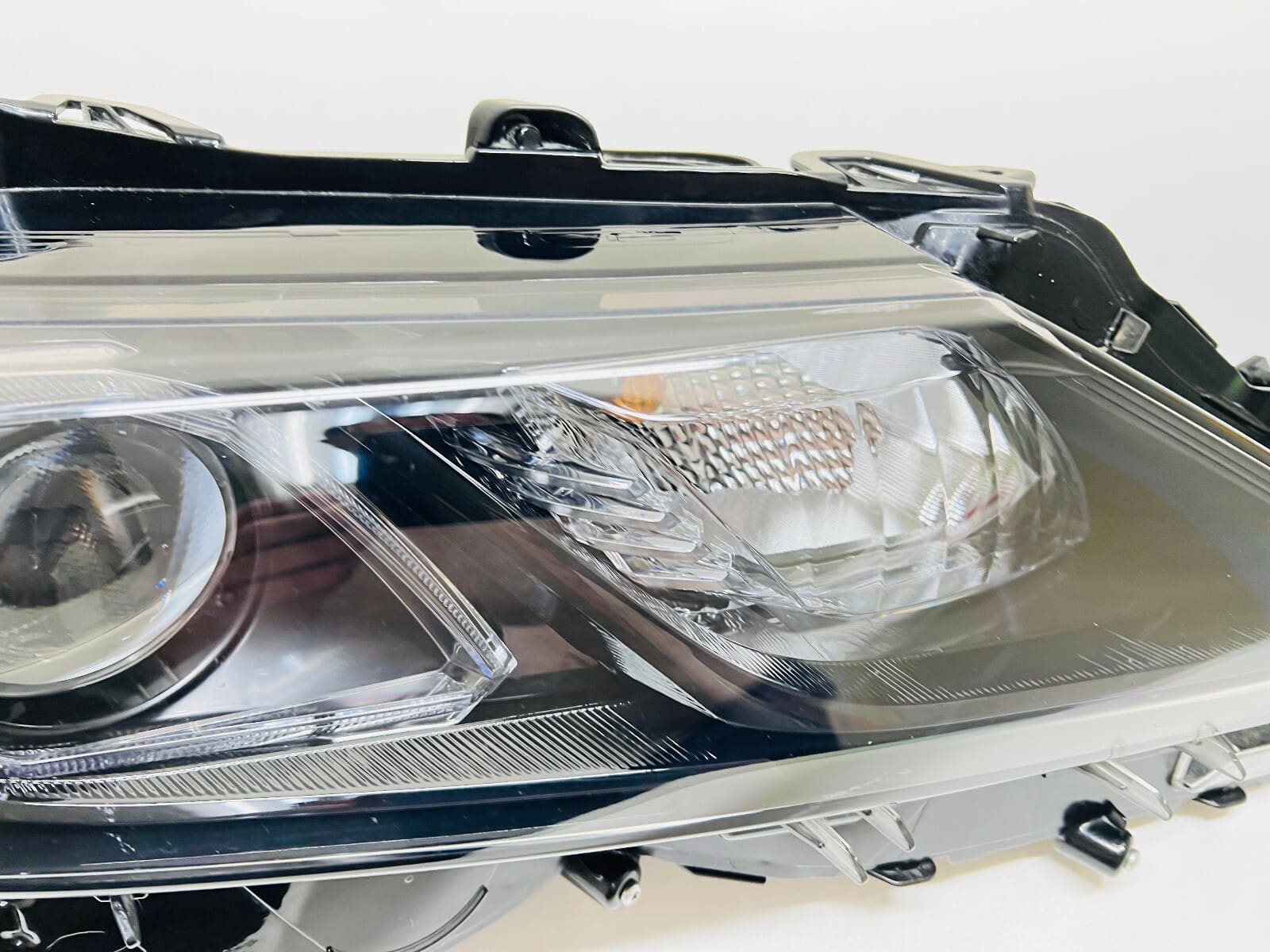 18 2019 2020 2021 2022 2023 TOYOTA CAMRY LED TRD BLACK BEZEL RIGHT OEM HEADLIGHT - Image 5