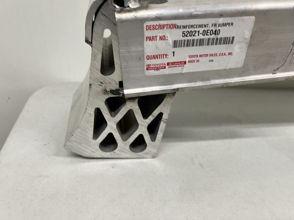 2014-2016 2017 2018 2019 TOYOTA HIGHLANDER FRONT OEM REINFORCEMENT 520210e040 - Image 3
