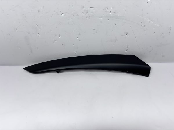 OEM 2021-2024 Nissan Pathfinder Front Right Headlight Molding Trim 62382-6TB1E