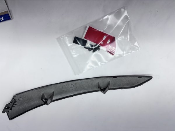 OEM 2021-2024 Nissan Pathfinder Front Right Headlight Molding Trim 62382-6TB1E - Image 13