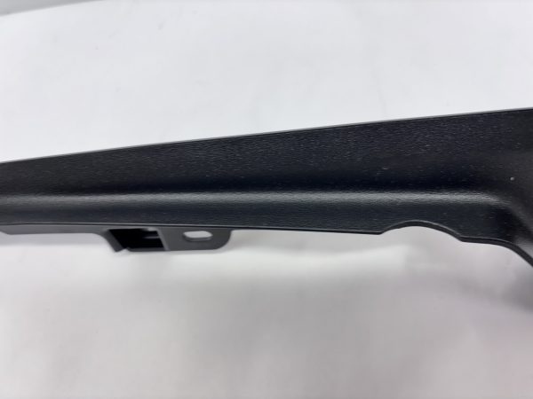 LR131925 2020-2023 LAND ROVER DEFENDER RIGHT PANEL PILLAR TRIM - Image 4