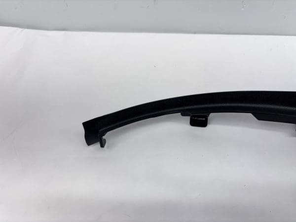 LR131925 2020-2023 LAND ROVER DEFENDER RIGHT PANEL PILLAR TRIM - Image 7