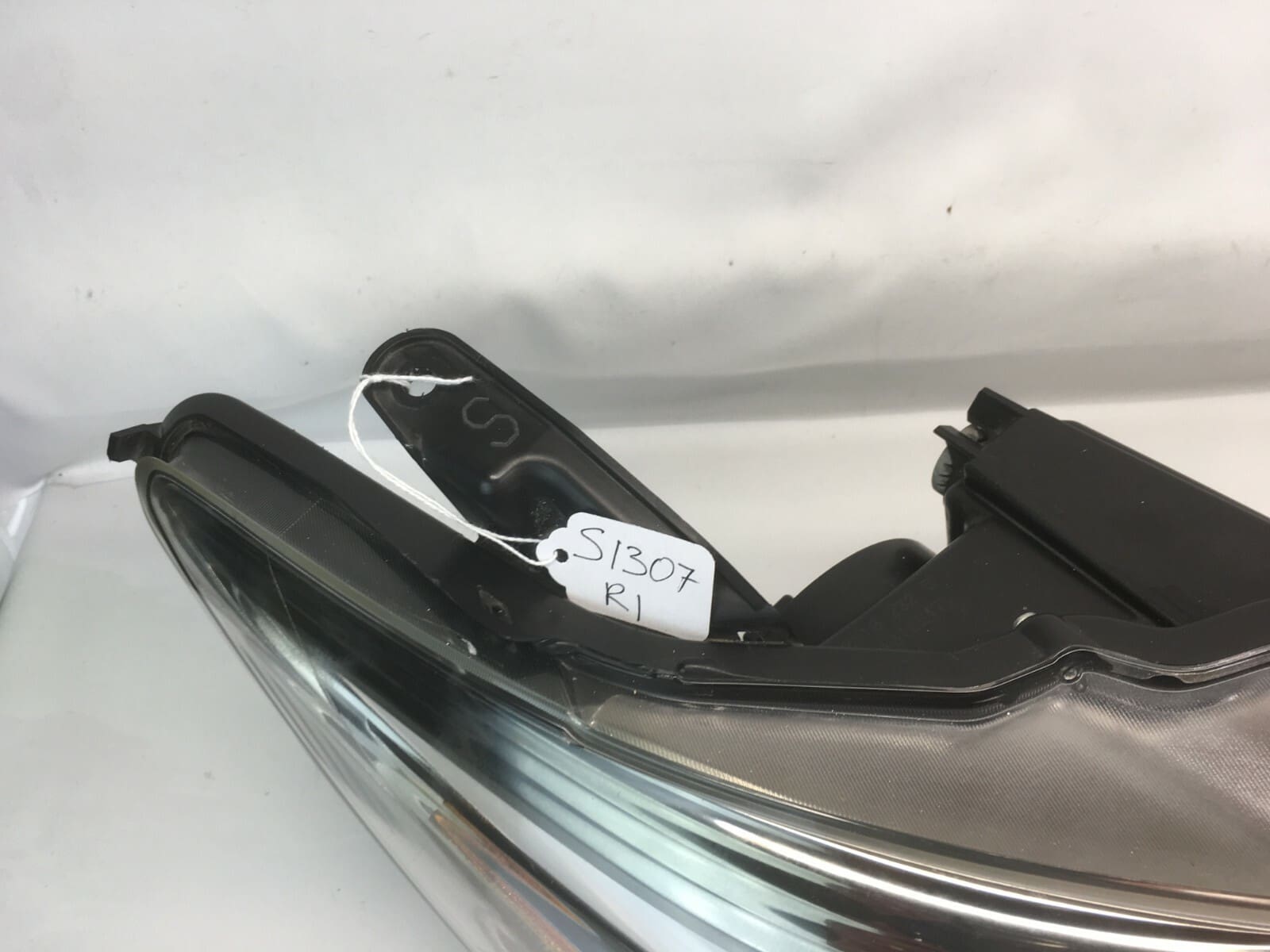 ALL TABS 2015 2016 2017 TOYOTA CAMRY RIGHT OEM HEADLIGHT DARK BEZEL BLACK - Image 5