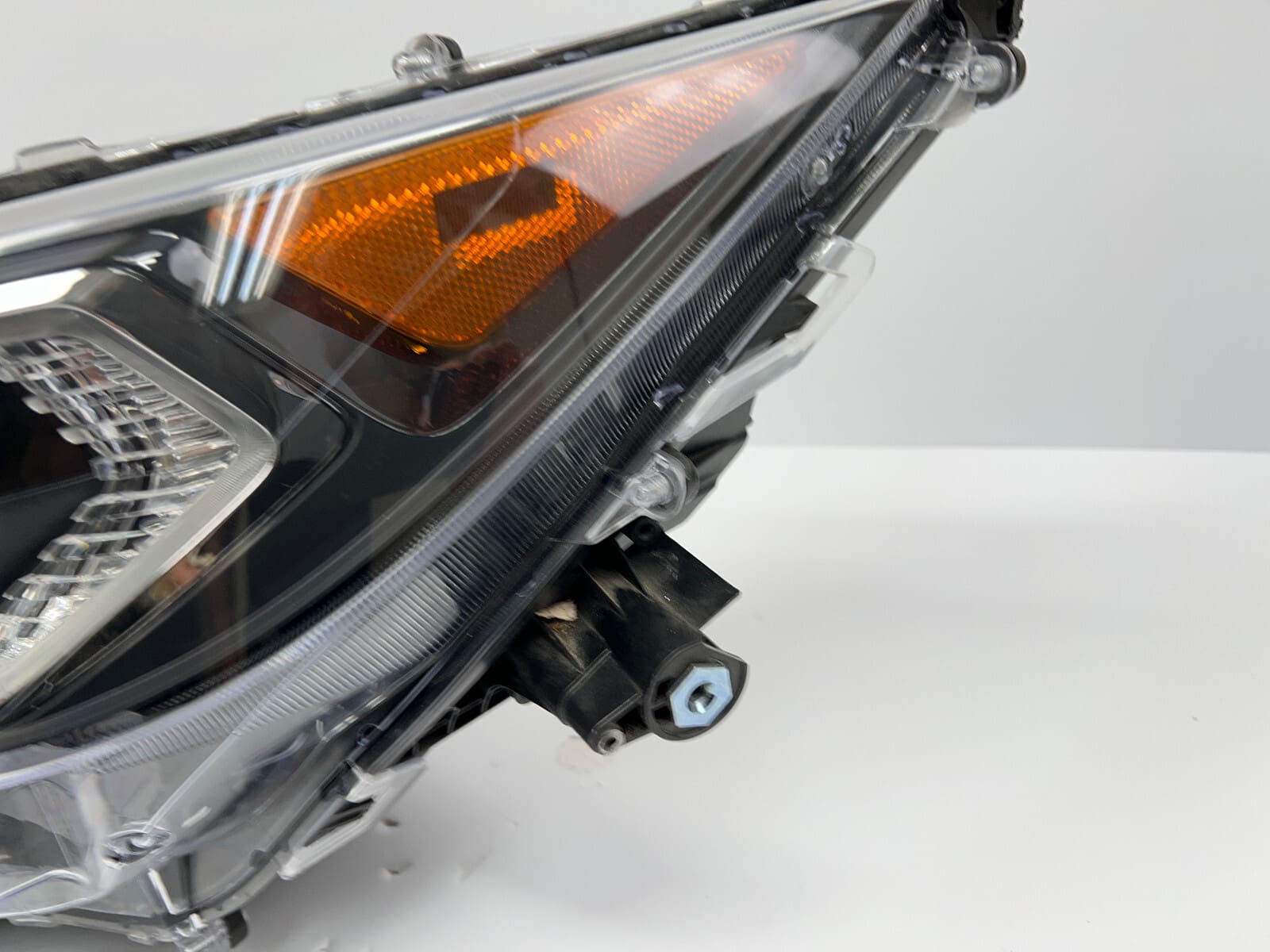 all tabs 2019 2020 2021 toyota rav4 hybrid led front left oem headlight - Image 9