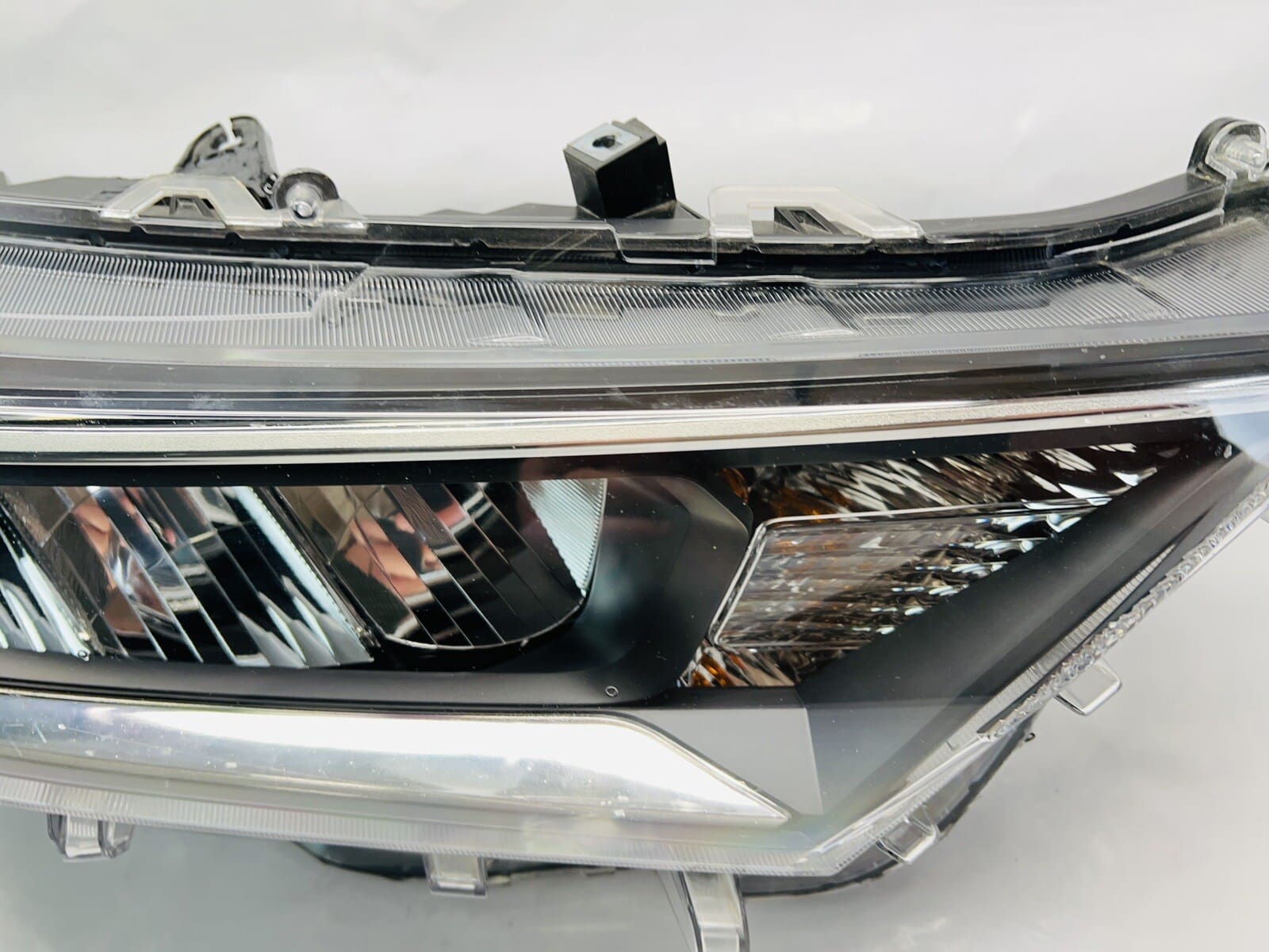 🎈🎈 ALL TABS 2019 2020 2021 TOYOTA RAV4 LED FRONT RIGHT OEM HEADLIGHT - Image 4