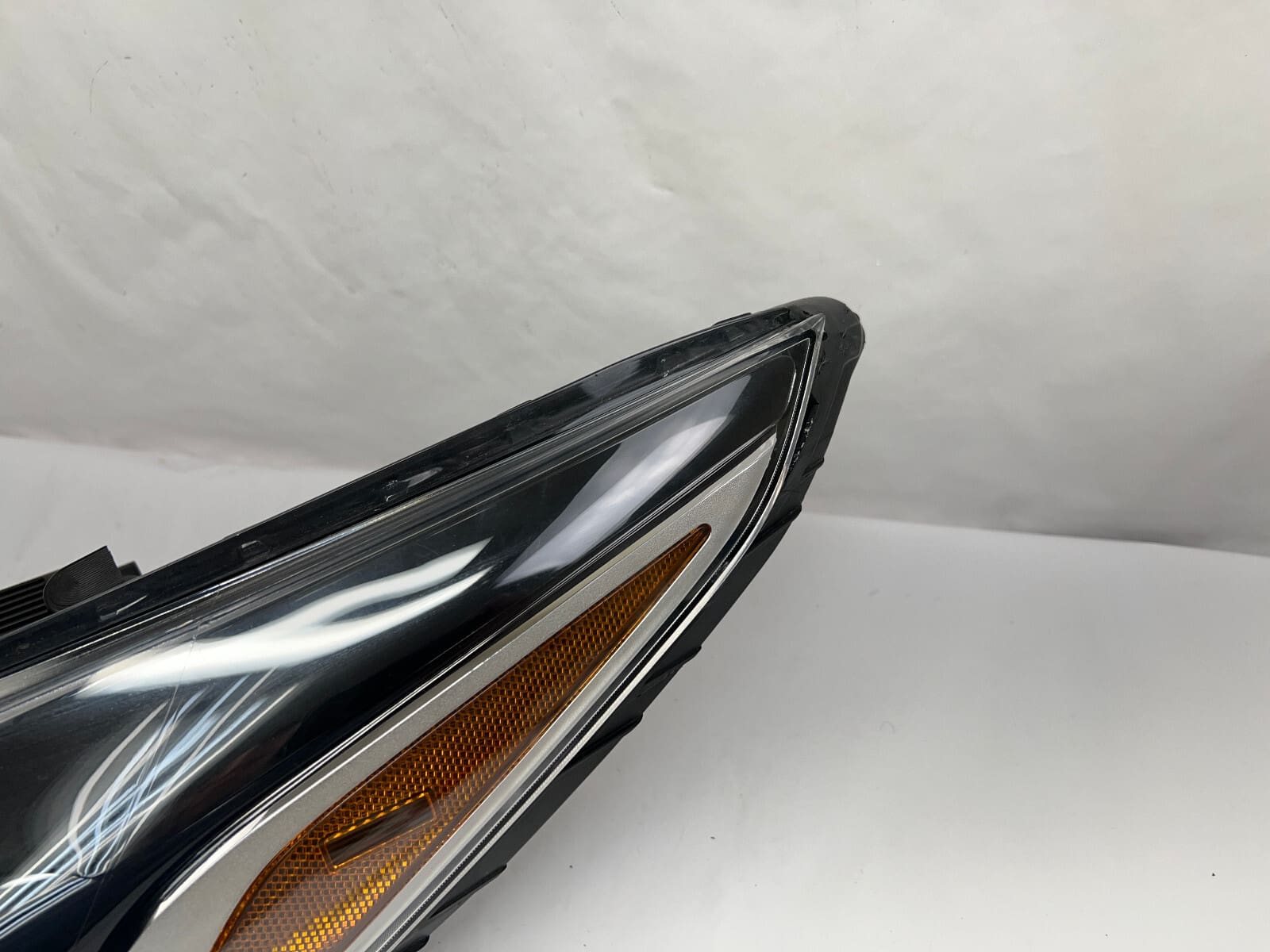 92101-j0xxx 2018 2019 2020 2021 2022 hyundai accent front left oem headlight - Image 9