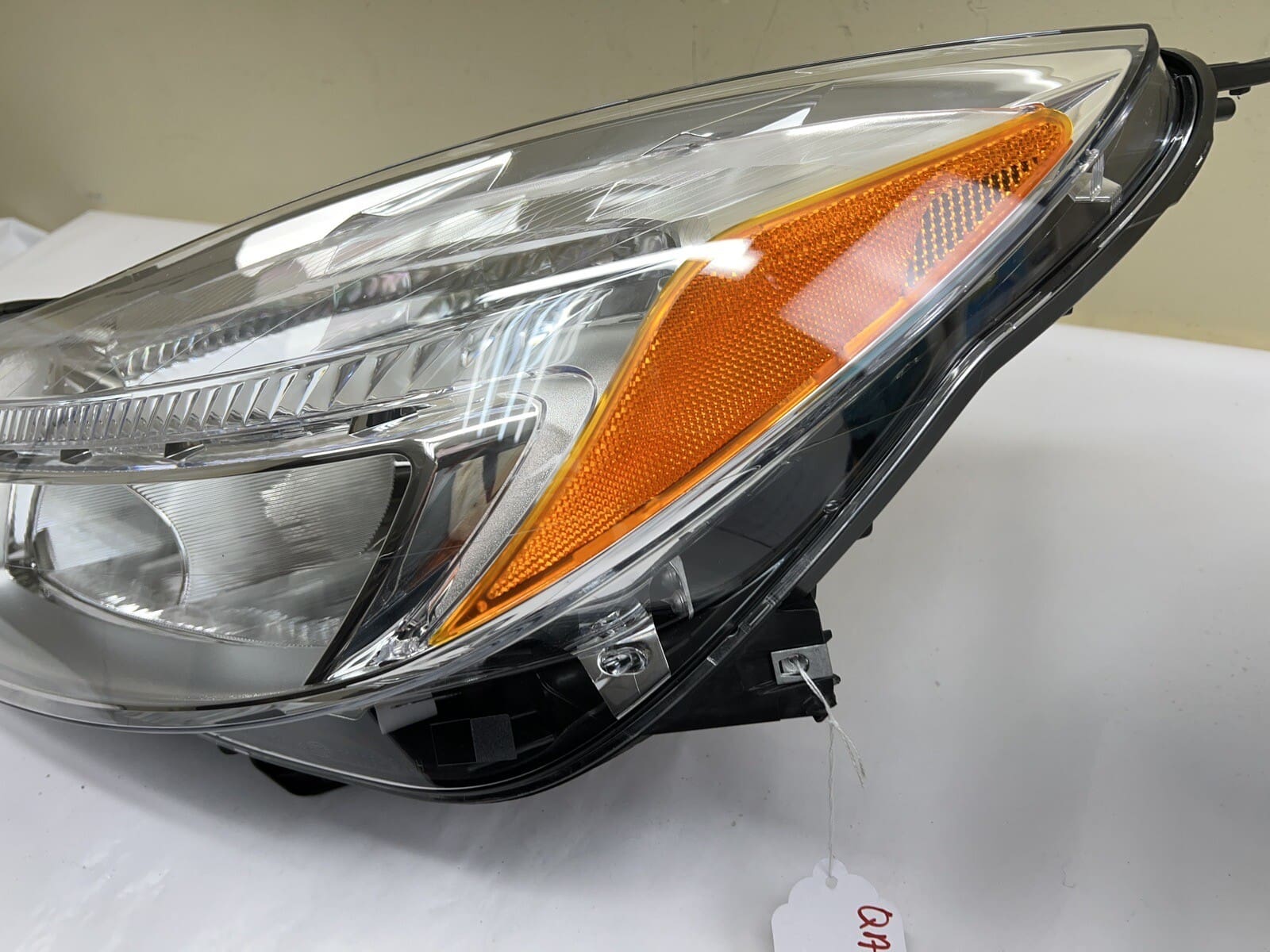 🌟MINT🌟 2011 2012 2013 BUICK REGAL FRONT LEFT OEM HEADLIGHT 22794767 - Image 4