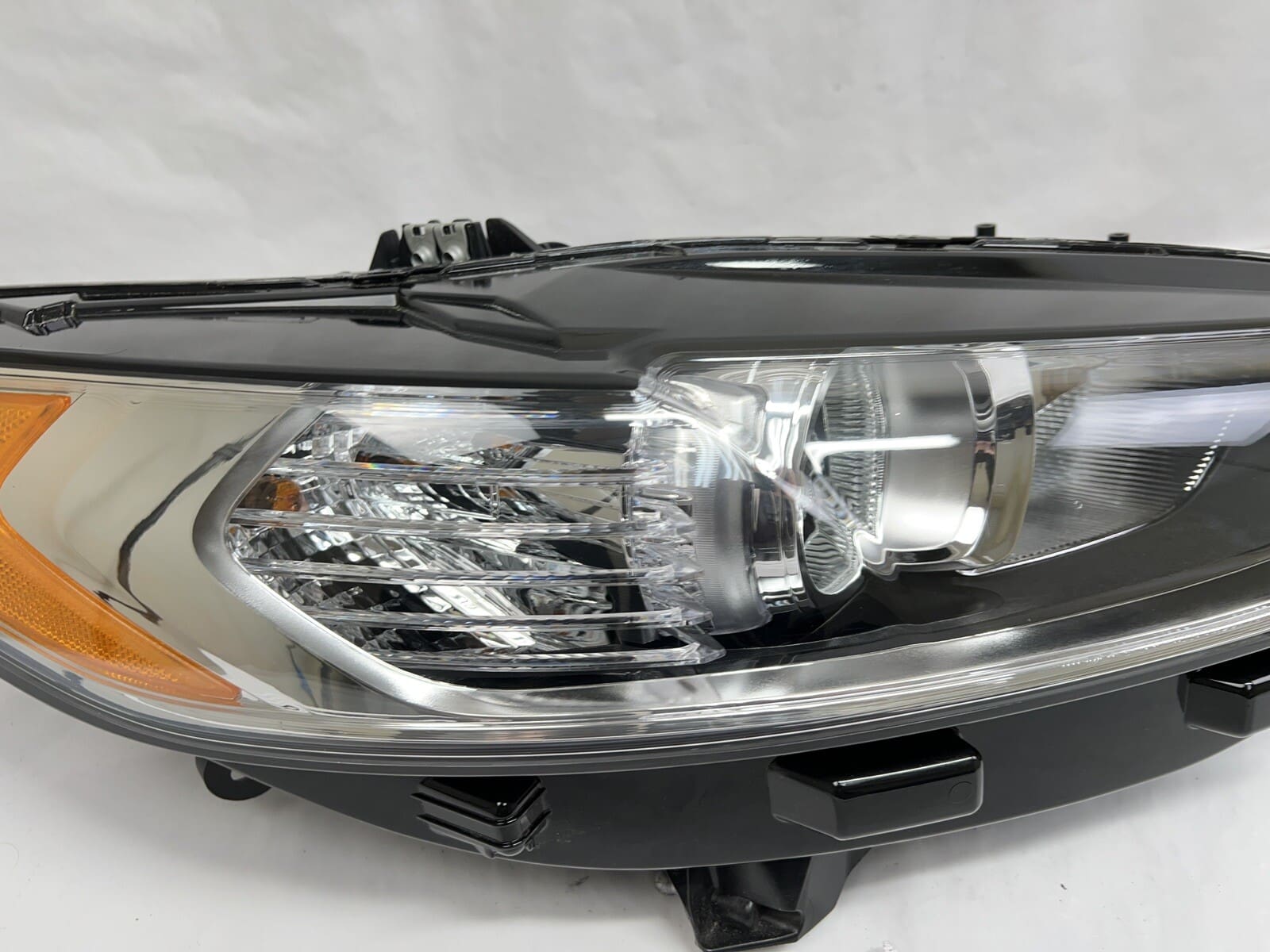 🎈NICE 🎈 2013 2014 2015 2016 FORD FUSION HALOGEN FRONT RIGHT HEADLIGHT - Image 6