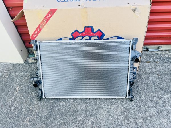 CSF3812 Cooling Radiator Aluminum Core 2014 2015 2016 2017 2018 2019 Ford Escape