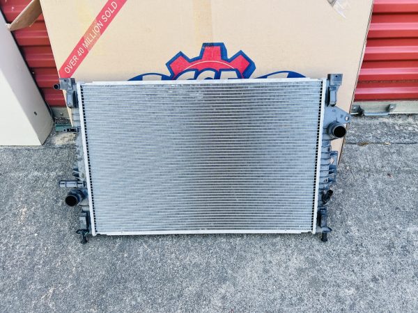 CSF3812 Cooling Radiator Aluminum Core 2014 2015 2016 2017 2018 2019 Ford Escape - Image 2